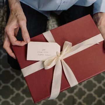 Couple Pitara Introduces Affordable Personalized Gifts for Every Occasion