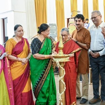 Inauguration of V.Sundararaj Naidu Auditorium at Sanatana Dharma College, Alappuzha