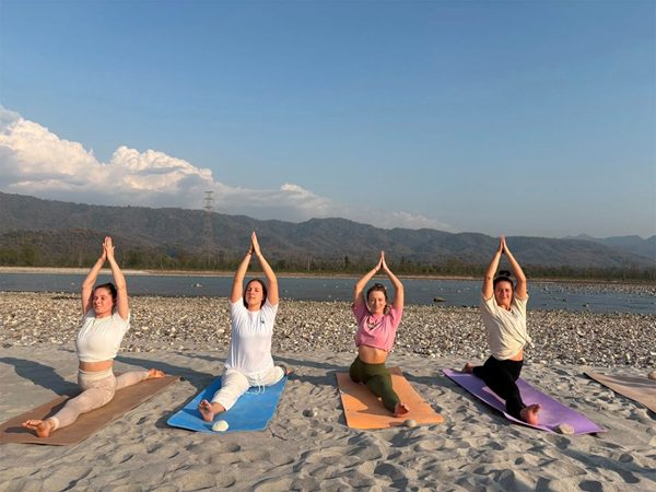 Yoga-in-Summer-7-Tips-to-Stay-Cool-and-Energized Yoga in Summer: 7 Tips to Stay Cool and Energized